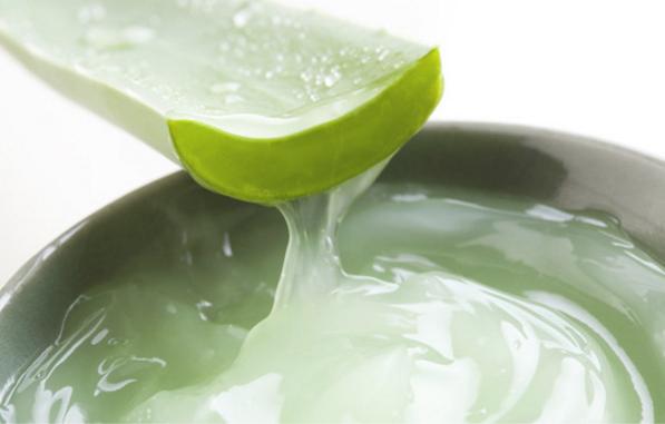 真的能去痘印吗，我们一起来看，芦荟胶怎样做才能去痘印？