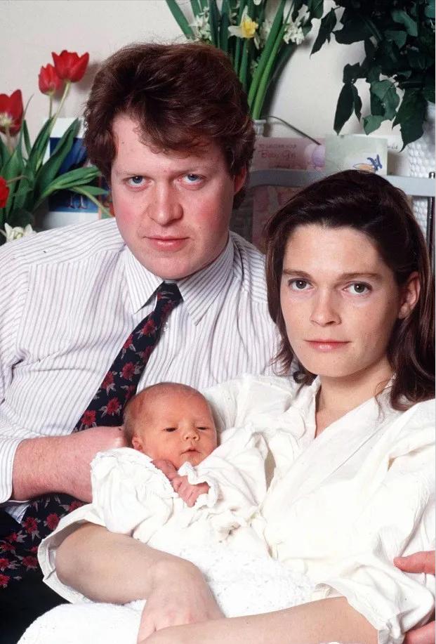 戴安娜王妃哥哥斯宾塞伯爵,戴安娜弟弟斯宾塞伯爵图片