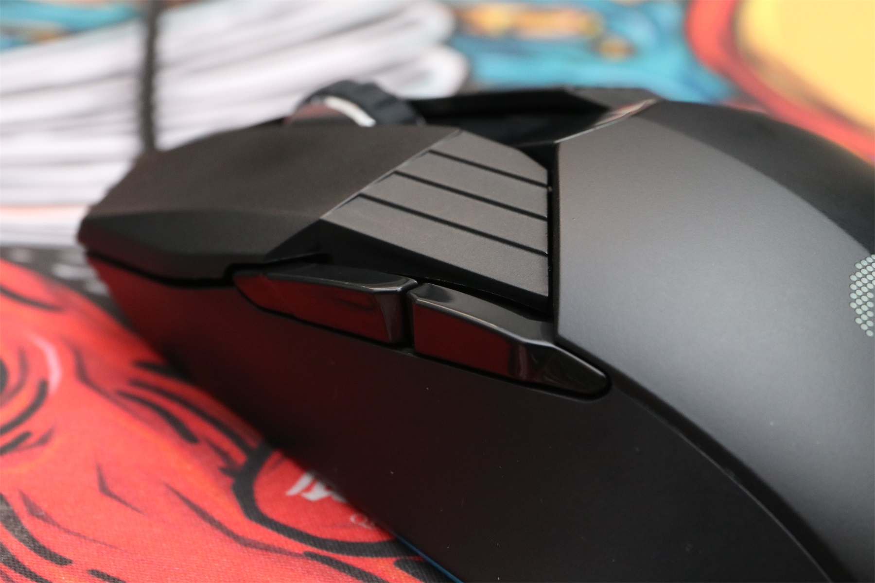 达尔优牧马人的鼠标怎么设置吃鸡,达尔优牧马人鼠标6代和五代