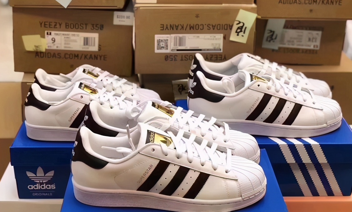 假鞋工厂阿迪耐克,为什么耐克阿迪会有假鞋