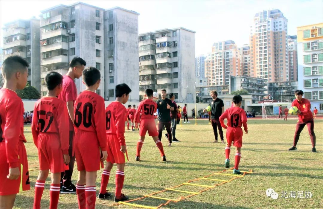 与世界球星同行,2024年北海青少年足球赛事