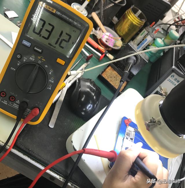 iphone8p黑屏开不了机,iphone8p黑屏开不了机是什么原因