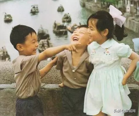 曾经这种衣服在六安夏天人手一件，穿过的都老了