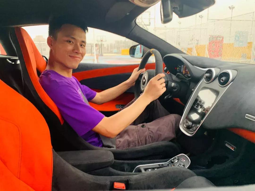 哈弗h6第三代1.5tsupreme+版,哈弗h66国潮冠军版23款