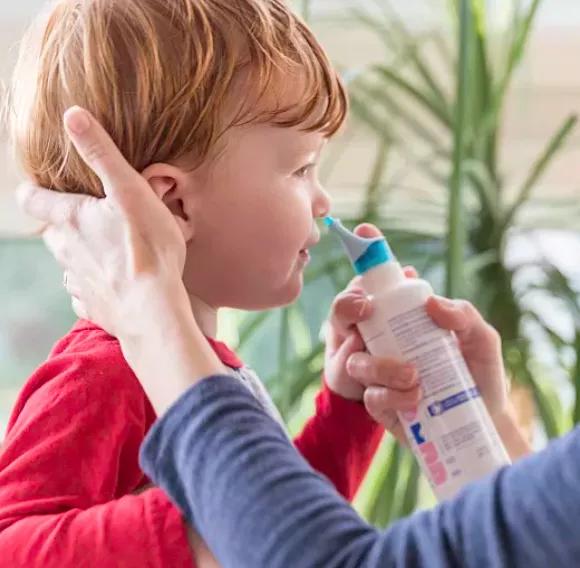 干燥的春季做点润肺清肺养生汤吧,咽喉经常干燥有润肺润喉的中药吗