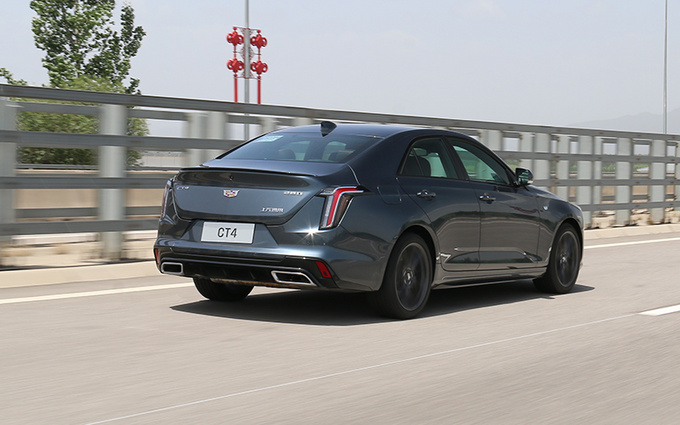 凯迪拉克ct4试驾评测视频,凯迪拉克ats跟ct4有什么区别