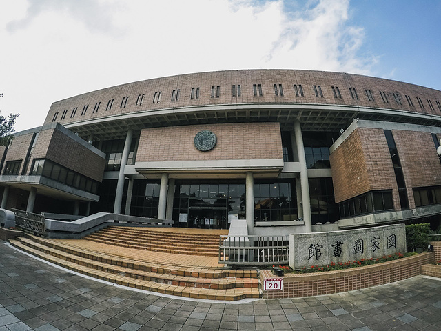 去哪里找家谱,查询家谱祖地