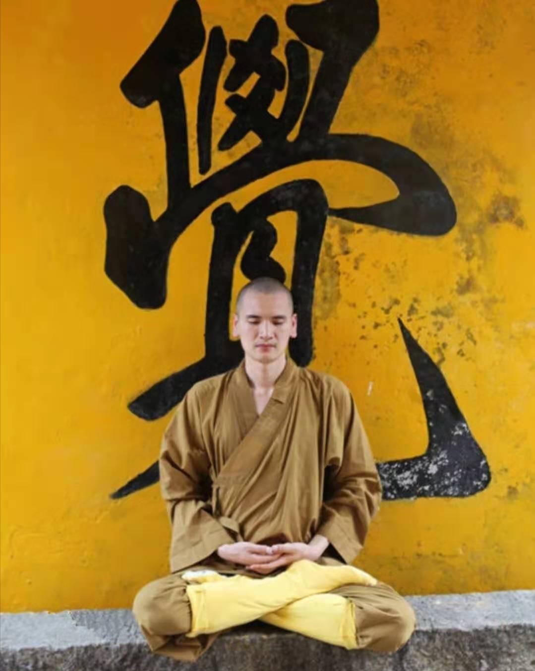 最帅和尚释明心的传奇人生,辞去铁饭碗出家当和尚释明心