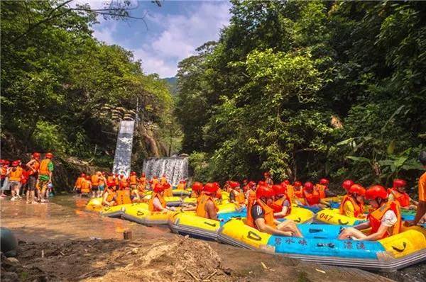 春节温泉酒店吃住一体推荐,附近别墅温泉度假一日游