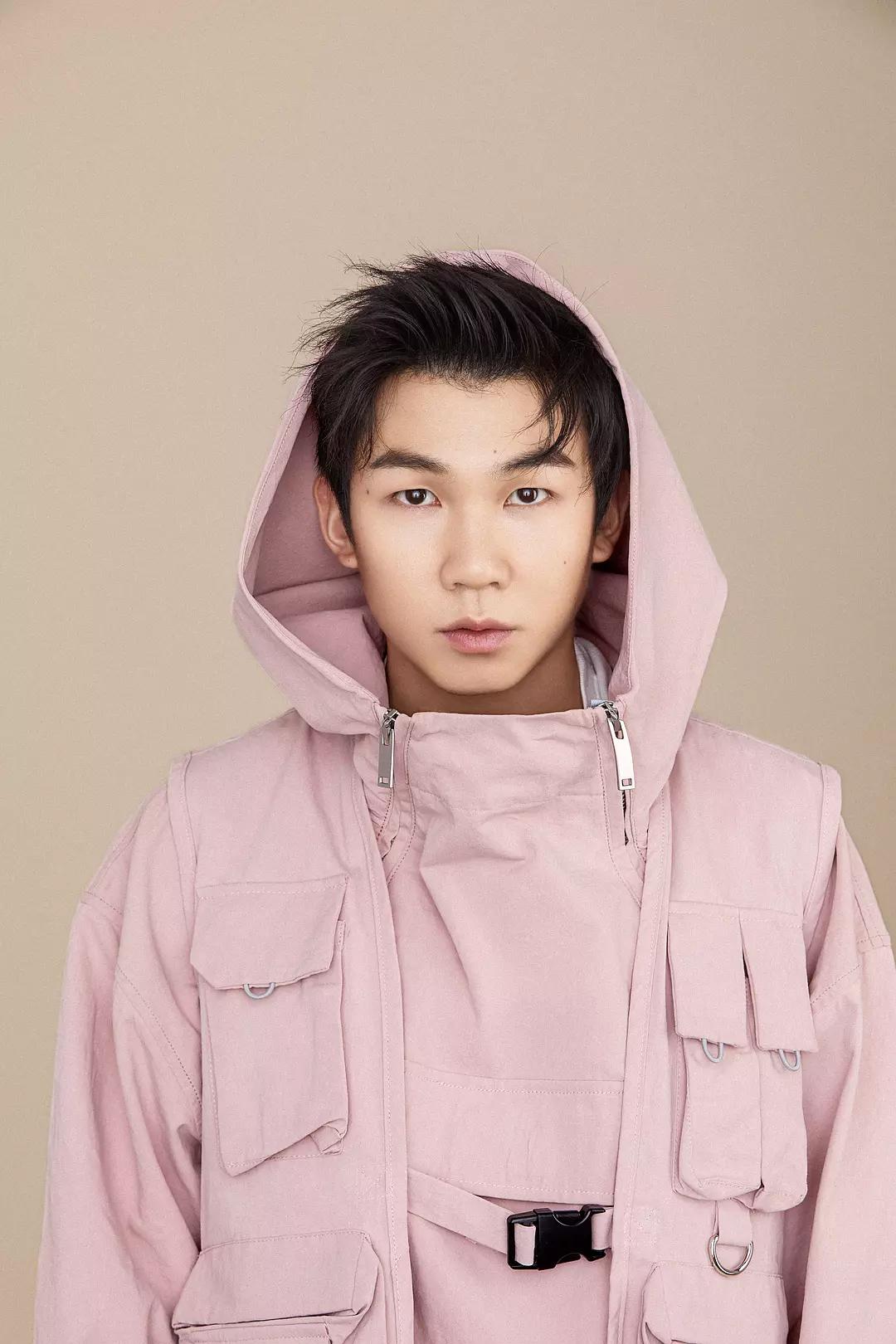 明星整容打瘦脸针,90后明星整容