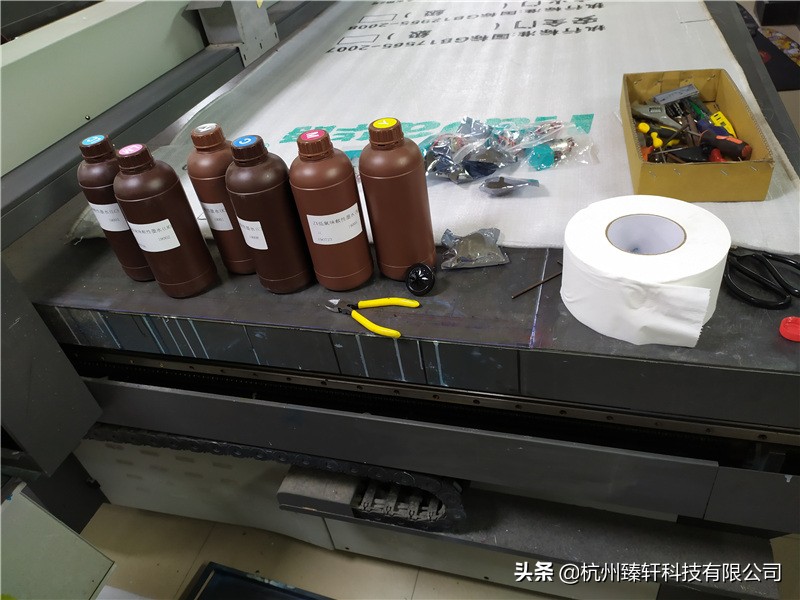 uv打印机的墨路系统和气路系统,uv打印机墨路有空气