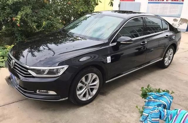 2017款迈腾330豪华2万公里感受,大众迈腾车况好二手车