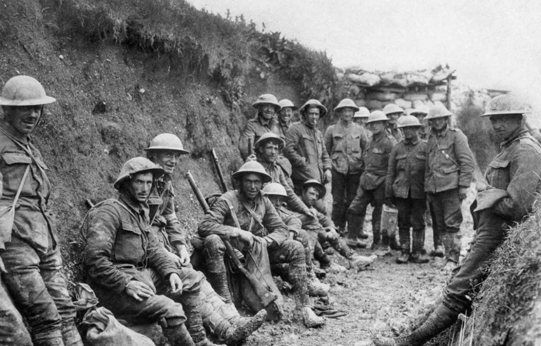 诺福克团266人进入浓雾后消失，四年后谜团揭开，山沟里成白骨