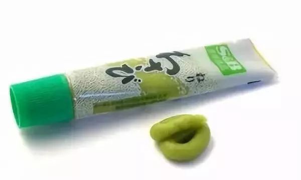 为什么芥末的辣和辣椒的辣不同,为什么辣椒辣嘴芥末却辣鼻子