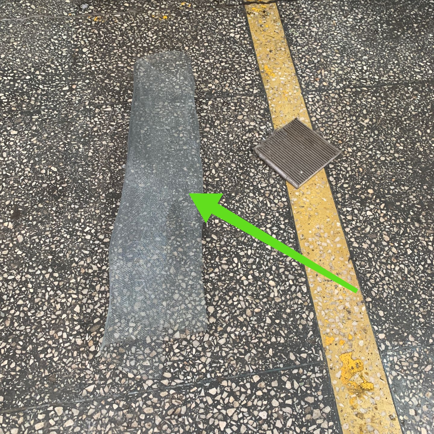 车辆换了空调滤芯怎么还有怪味,出风口有一股酸味换滤芯能解决吗