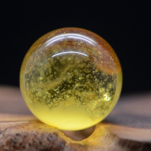 四招教你看懂琥珀蜜蜡真假,鉴定蜜蜡的口诀