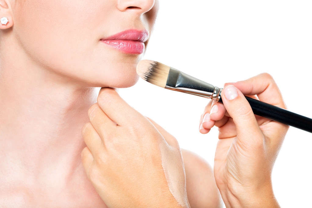 适合油痘肌的粉底液测评,大油皮痘肌粉底液推荐夏天