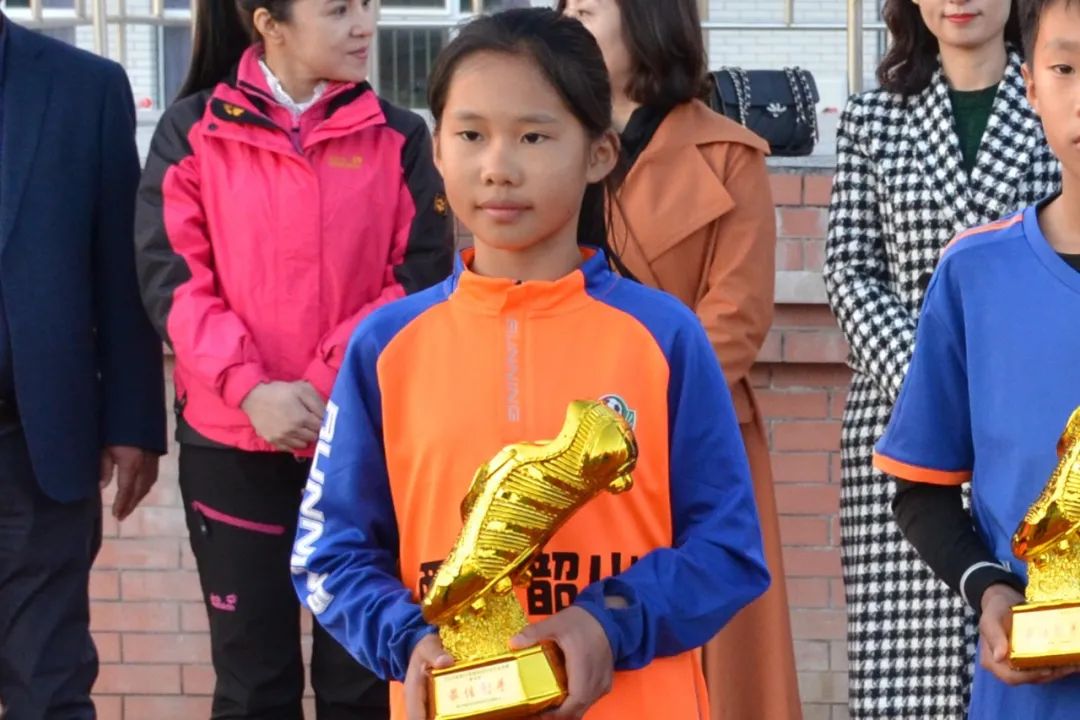 2020年营口西市区小学生足球赛落下帷幕，冠军究竟花落谁家？