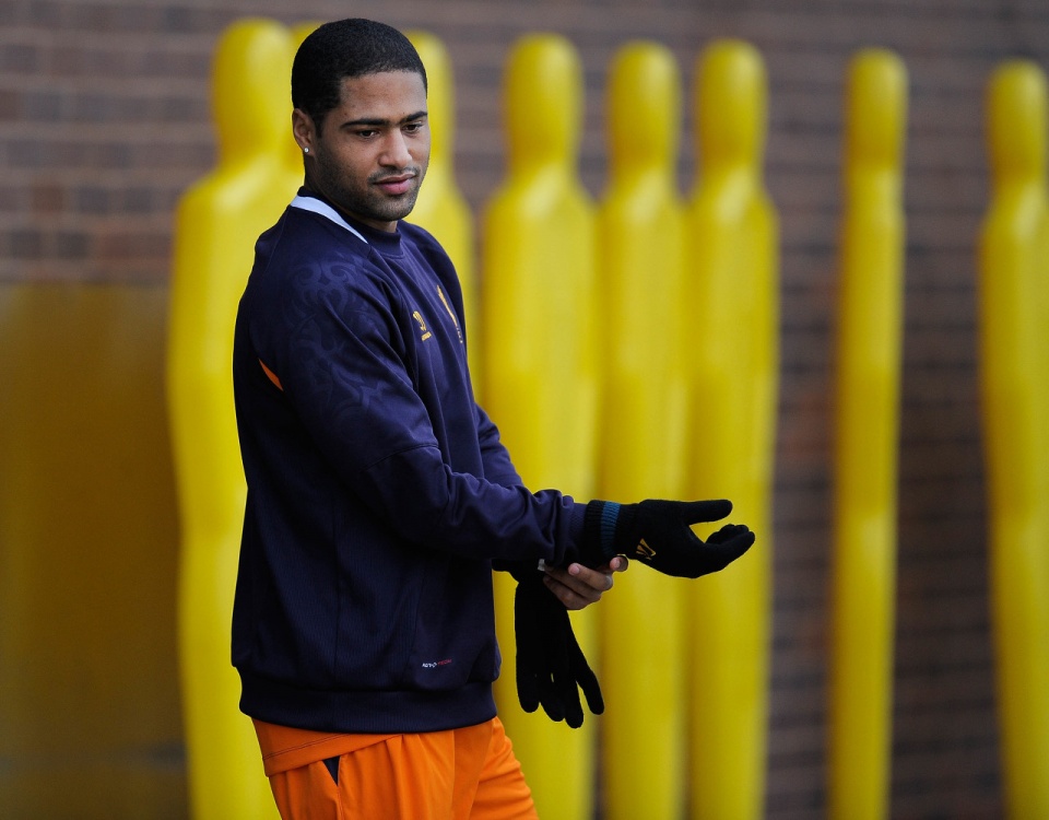 格伦约翰逊威廉,格伦约翰逊中后卫