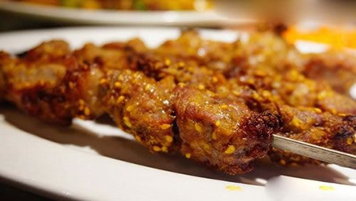 路边切糕为何这么贵,切糕为什么这么贵呢