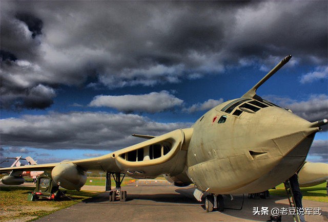 英国胜利者三角翼轰炸机,英国的3v轰炸机