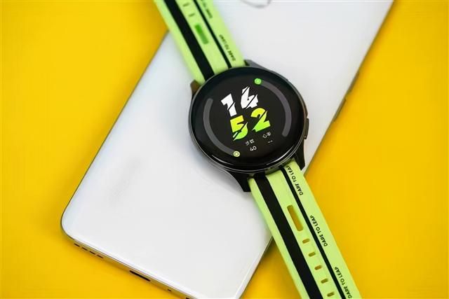 realme手表与小米手环,realme智能手表