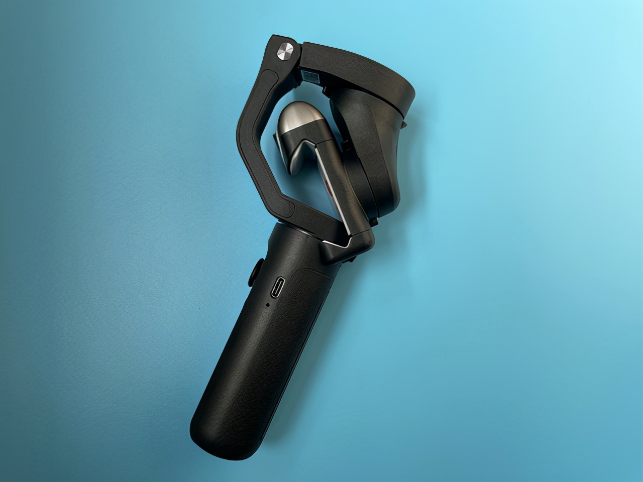 浩瀚稳定器v2s用后置摄像头跟拍,浩瀚卓越ai跟拍稳定器v2