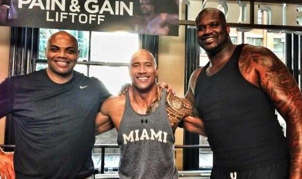 c罗与篮球明星的相遇时刻,当c罗打篮球时是什么样子