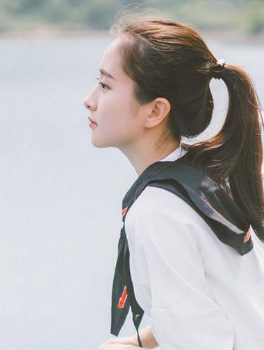 月薪七八千给孩子多少零花钱,孩子上高中每个月给多少零花钱