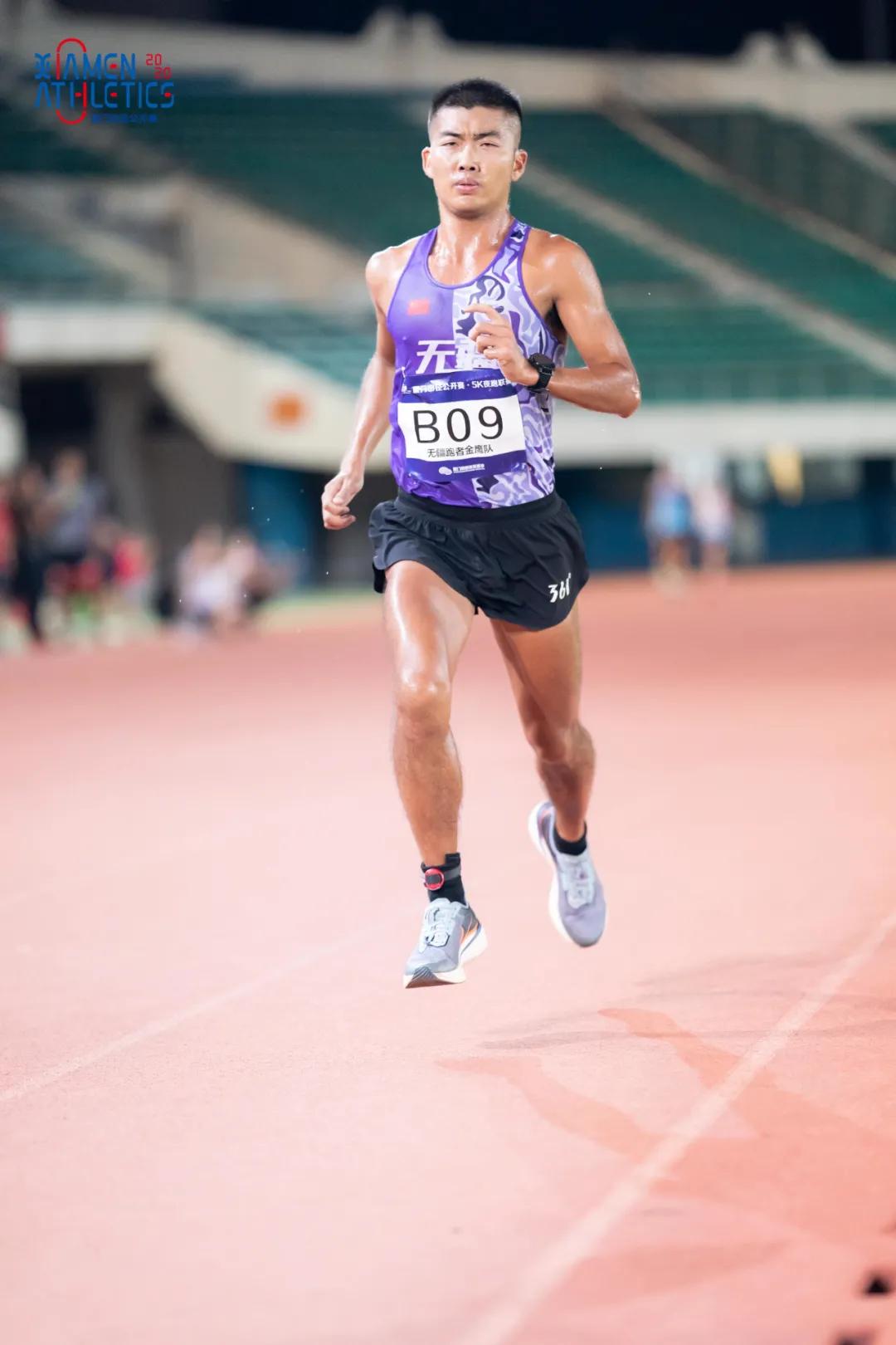 穿什么跑 | 孕妇1英里仅用5分25秒，你可能还跑不过她