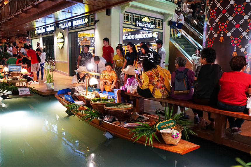 曼谷逛哪里,曼谷最大的鲜花市场