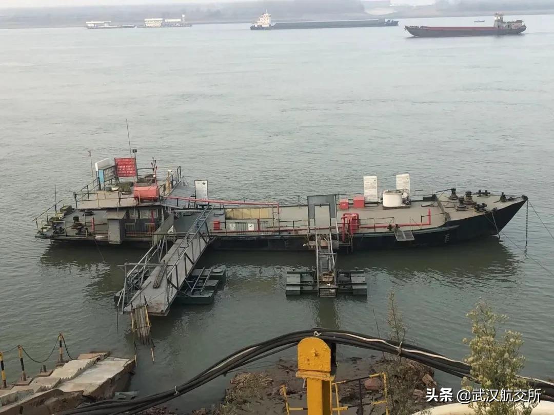 船舶竞价|直降20万！华通浮358起重趸船及新洲囤11港用趸船第二次网络竞价通知