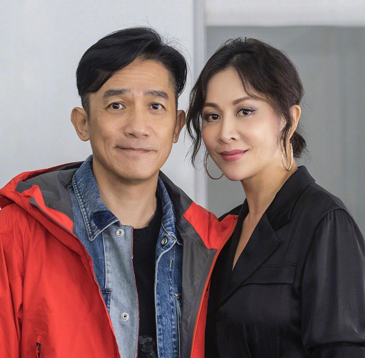 刘嘉玲晒梁朝伟嘟嘴照,刘嘉玲晒梁朝伟照片