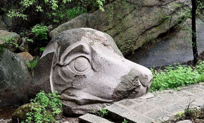西泰山的特点是什么,西泰山为啥叫西泰山