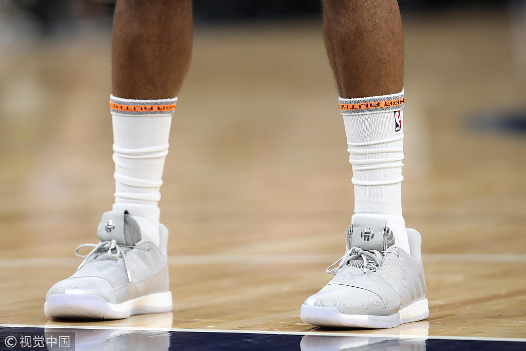 NBA今日球鞋精选：新配色UACurry5来了！库里穿它致敬老爹