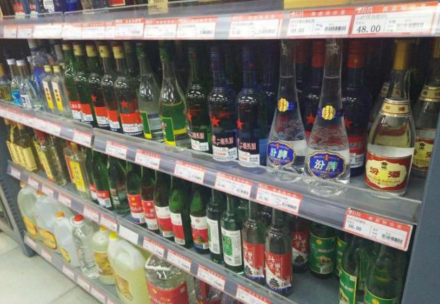 小卖部卖的哪种白酒好喝,几款便宜冷门纯粮白酒