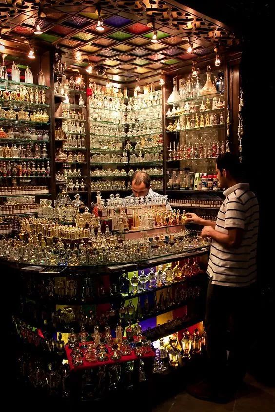 迪拜老城区的香水,迪拜机场香水便宜吗