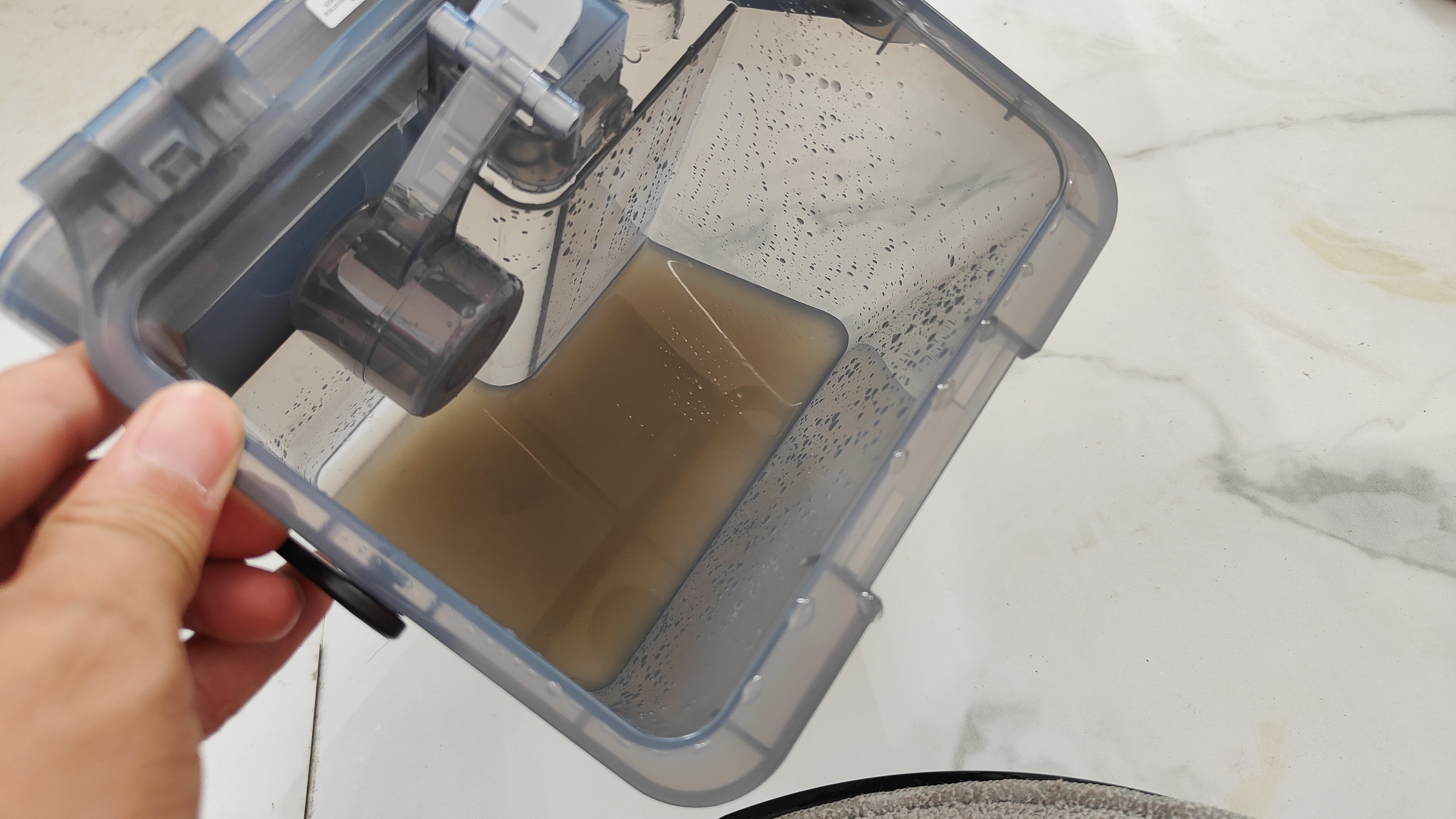 g10扫地机器人清洗,石头扫拖一体机器人g10s使用体验