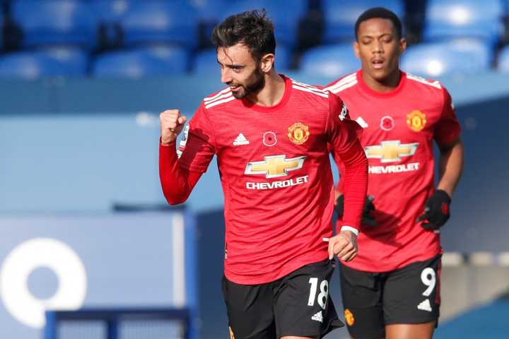 曼联3-1完胜伯恩利集锦,曼联3-0完胜水晶宫