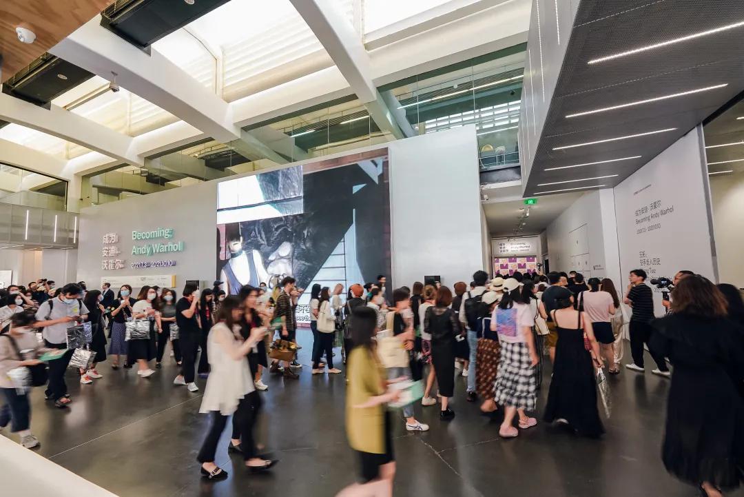 安迪沃霍尔的预言,三十年后我们的生活将是什么样子