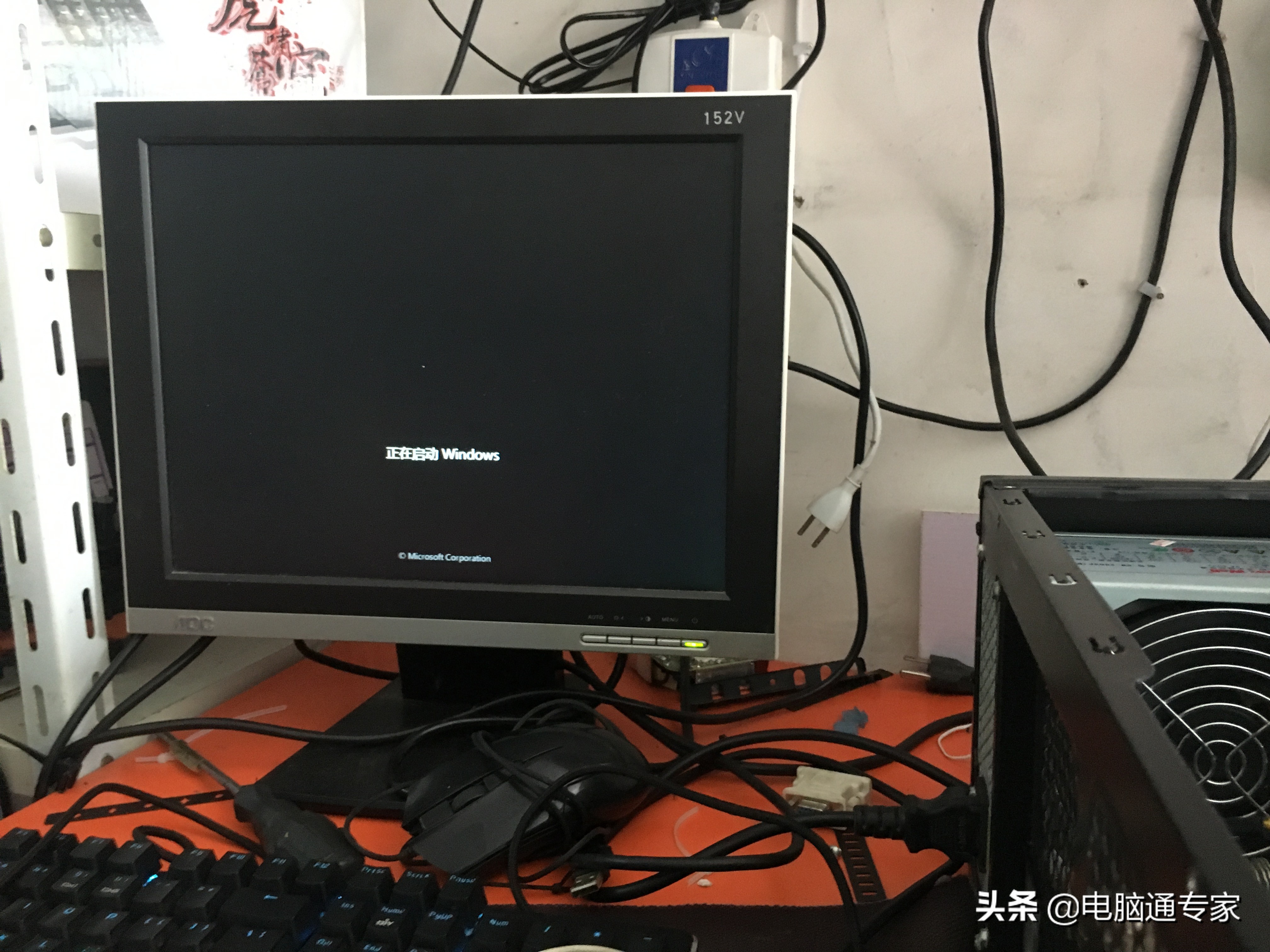 台式电脑插上电源后不通电,台式电脑拔掉显卡可以正常开机