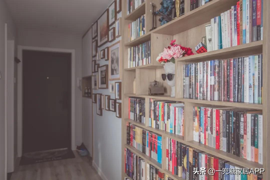 48㎡小家，餐厅可以蹦迪，还带私人影院！小户型都给我学