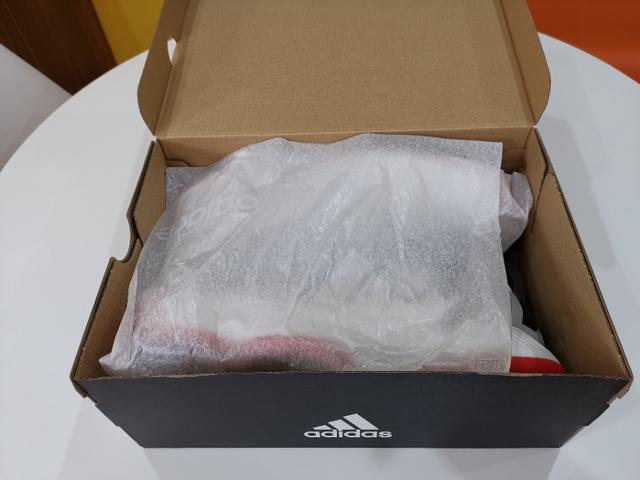 罗斯10玫瑰10年配色,玫瑰10年篮球鞋