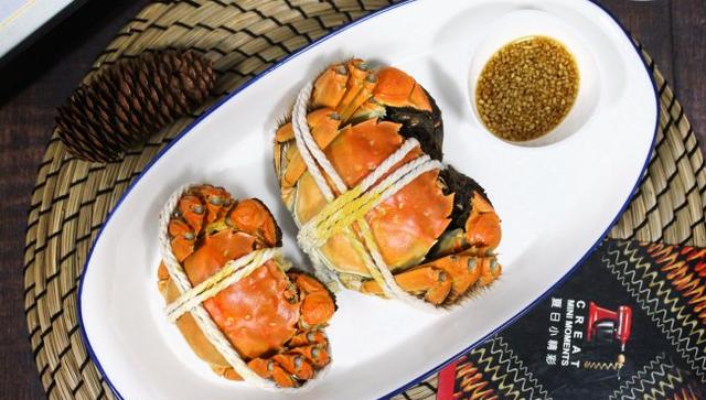 清蒸大闸蟹有什么妙招才好吃,清蒸大闸蟹的正确吃法和技巧