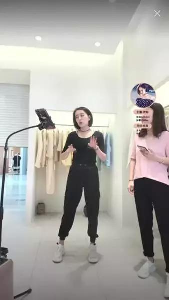 主播疯狂卖货,网红主播卖货最火爆套路