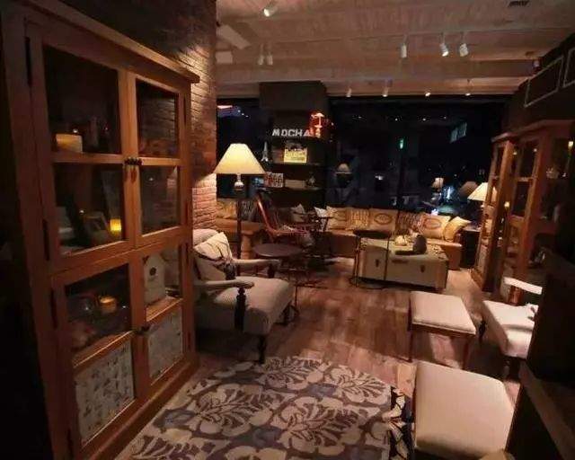 日本的撸猫圣地,日本东京免费撸猫的地方