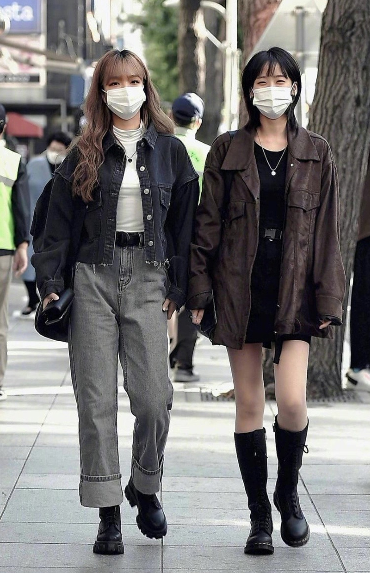 韩国街拍女生穿搭慢视频,2020街拍韩国女穿搭真实时尚