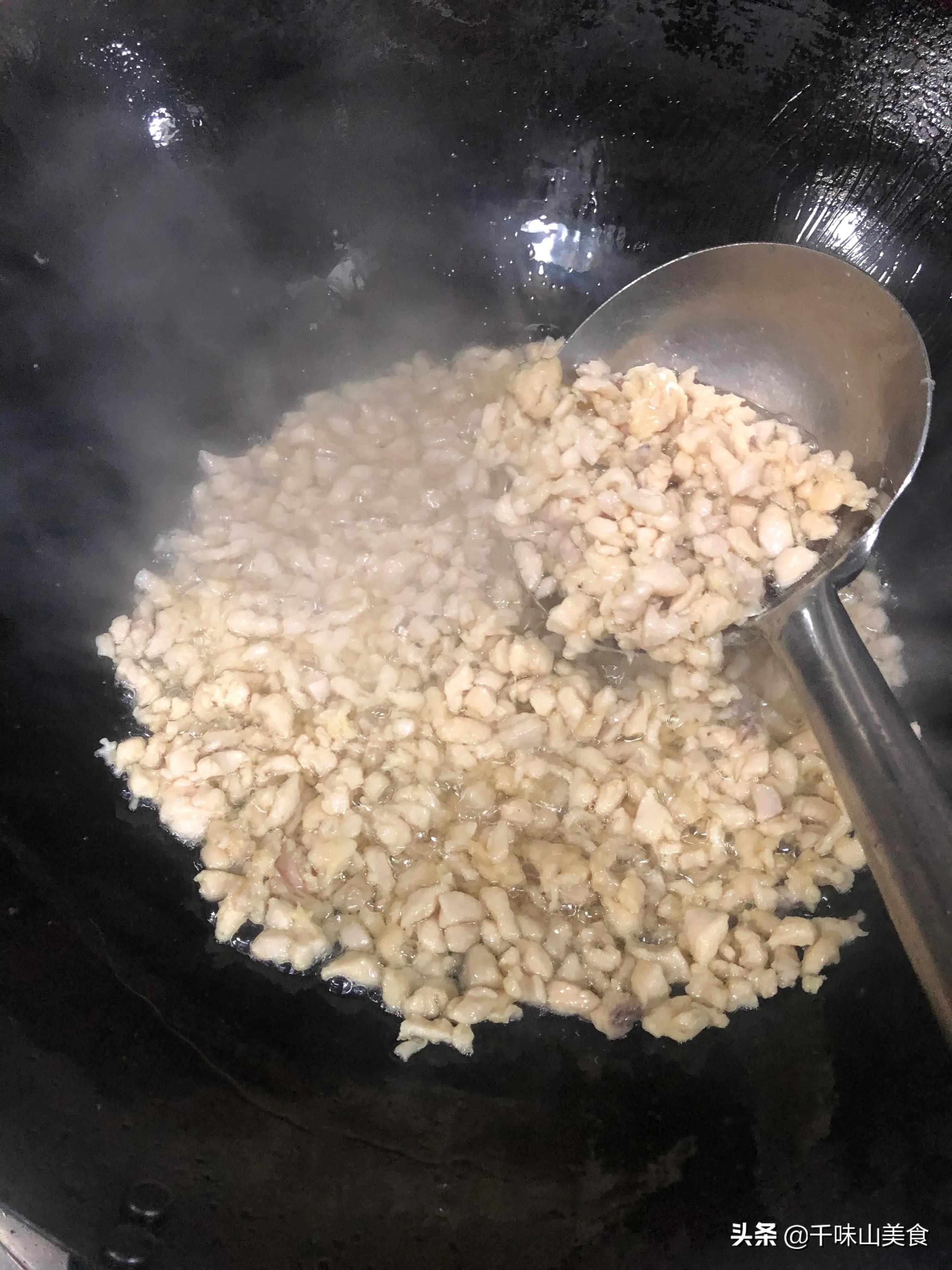 炒肉粘锅,大厨教你热锅凉油窍门,炒任何菜都不黏锅,适合所有锅