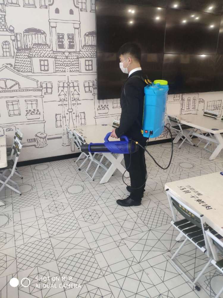 进店吃饭要亮结婚证、户口本!青岛这家饭店防疫操作真硬核