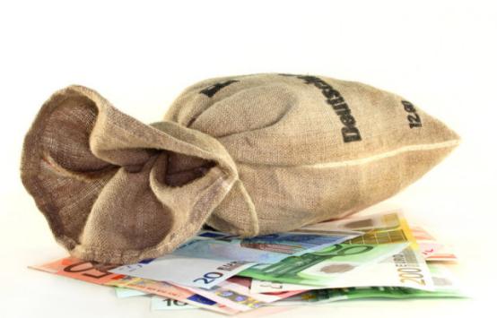 遗产继承纠纷案中会查银行流水吗,家庭遗产继承纠纷案件的追诉时效